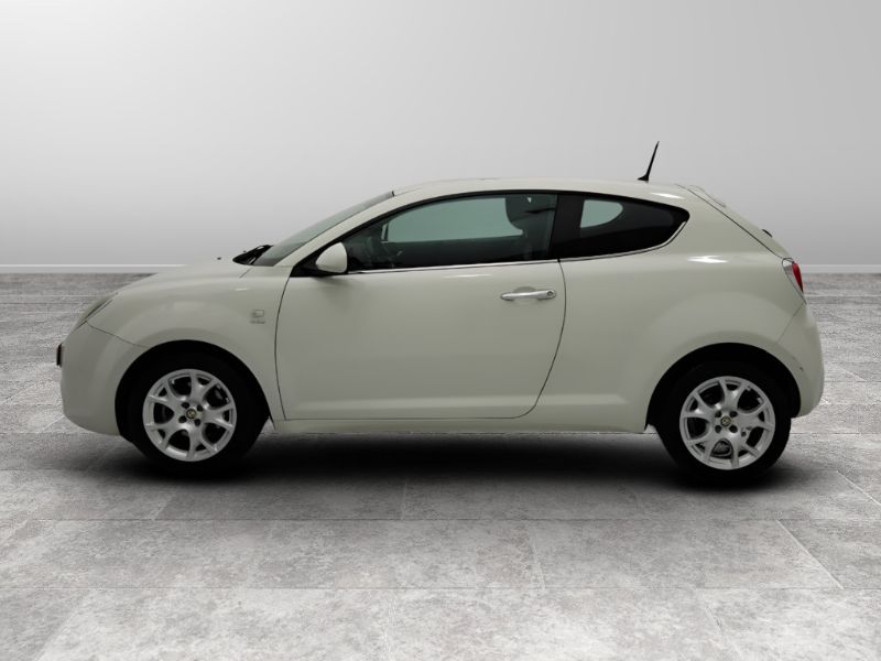 GuidiCar - ALFA ROMEO MiTo 2015 MiTo 1.3 jtdm Distinctive 85cv Usato